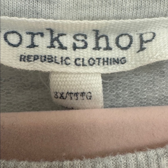 Workshop Republic Clothing Red Embroidered Amoire & Hearts Sweatshirt Sz 2x/3x - Picture 7 of 9